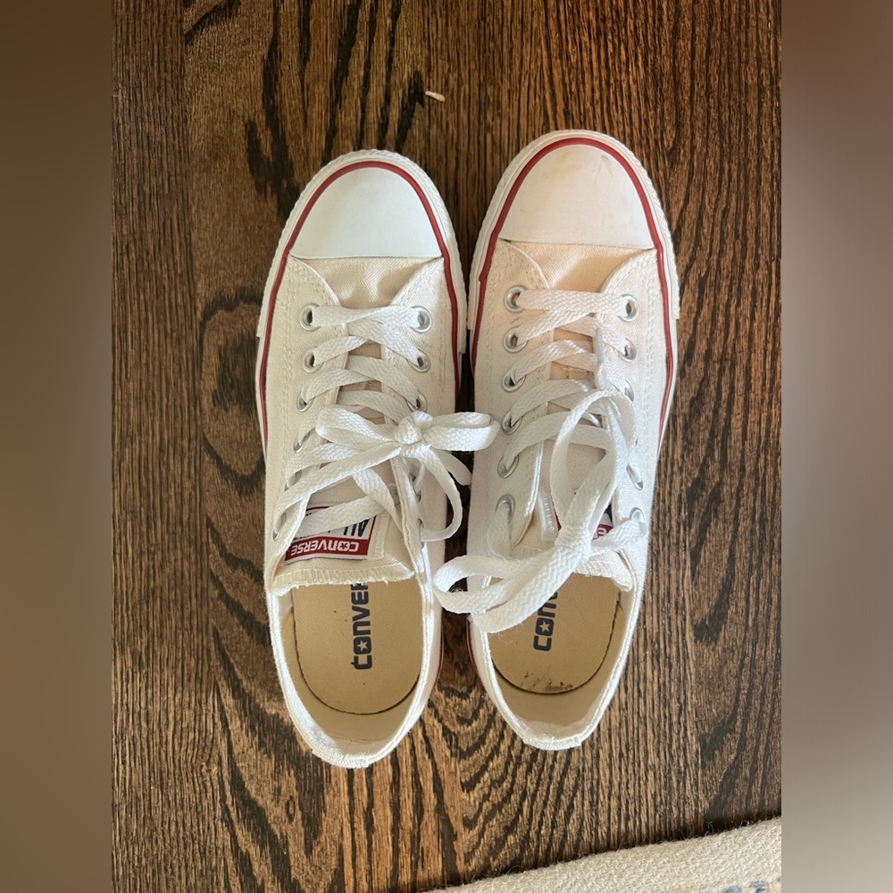 Women’s White Converse (Size 6.5)
